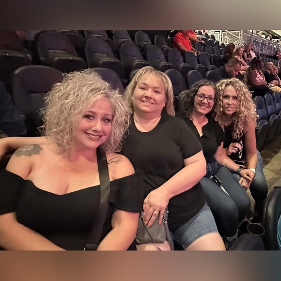 Meet your Posher, Tineall - Picture 13 of 13